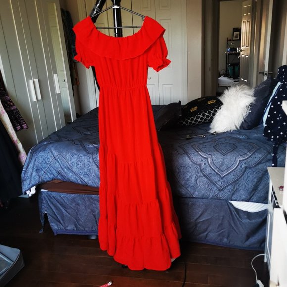 Off Shoulder Maxi - Picture 5 of 8